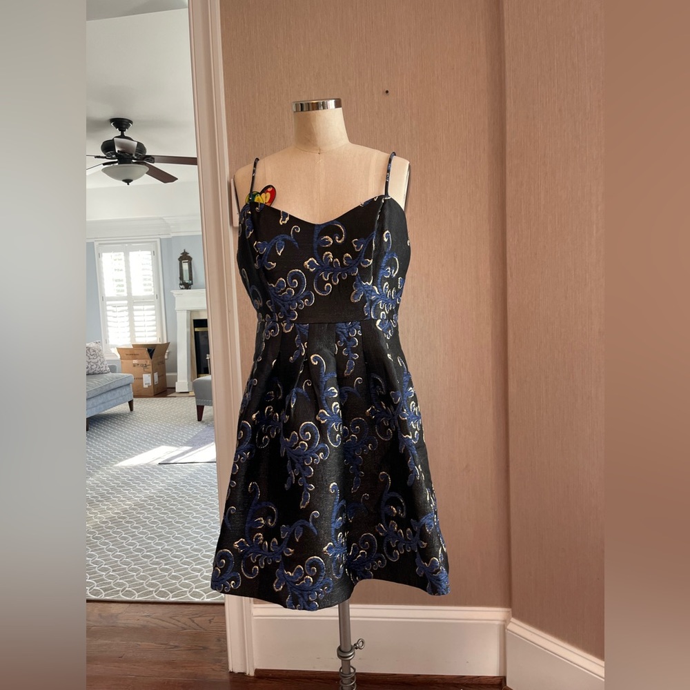 Badgley Mischka (Belle) strapless pleated dress. Mini.